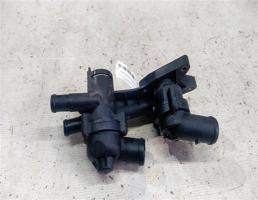 Корпус термостата для VOLKSWAGEN Polo V (2009—2015)  запчасти бу