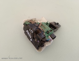 Замок двери передней левой для VOLKSWAGEN Passat B5 рестайлинг (2000—2005)  запчасти бу