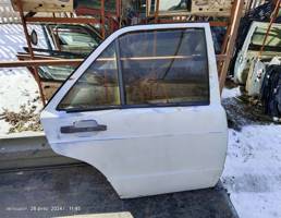 Дверь задняя правая для Mercedes-Benz 190 (W201) W201 (1982—1993)  запчасти бу