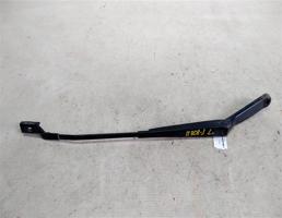 Поводок стеклоочистителя передний левый для Peugeot 308 I рестайлинг (2011—2015)  запчасти бу