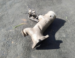 Фланец турбины для Jeep Cherokee III (2001—2004)  запчасти бу