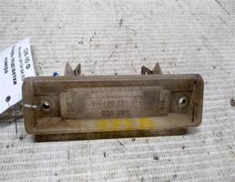 Фонарь подсветки номера для Mercedes-Benz E-класс W124/S124/C124/A124 (1984—1997)  запчасти бу
