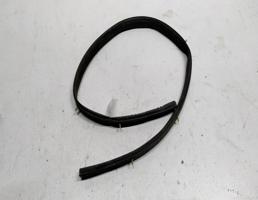 Резинка капота для Nissan Maxima A33 (1999—2006)  запчасти бу