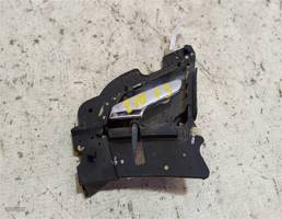 Крючок двери задней левой для Mercedes-Benz E-класс W210/S210 (1995—1999)  запчасти бу