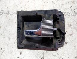 Крючок двери передней правой для Audi 100 C3 (1982—1988)  запчасти бу