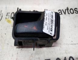 Крючок двери передней правой для VOLKSWAGEN Passat B3 (1988—1993)  запчасти бу