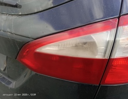 Фонарь задний внутренний правый для Ford Focus III (2011—2015)  запчасти бу