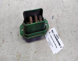 Резистор печки для Audi 100 C3 (1982—1988)  запчасти бу