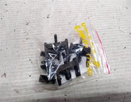 Пистон крепления бампера переднего для Opel Omega A (1984—1994)  запчасти бу