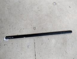 Молдинг стекла двери передней правой для Nissan Micra K11 (1992—2002)  запчасти бу