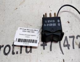 Кнопка обогрева стекла заднего для Mercedes-Benz 190 (W201) W201 (1982—1993)  запчасти бу