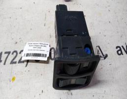 Кнопка ПТФ для Mitsubishi Space Wagon II (1991—1998)  запчасти бу