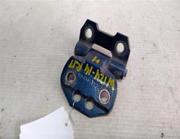 Петля двери передней для Mercedes-Benz E-класс W124/S124/C124/A124 (1984—1997)  запчасти бу