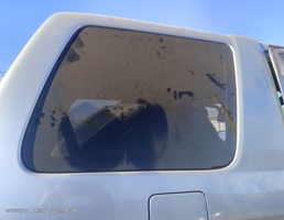 Стекло кузовное глухое пара для Mitsubishi Pajero Mini 94-12г  запчасти бу