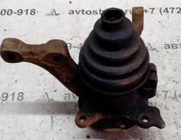 Кулак поворотный передний правый для VOLKSWAGEN Passat B3 (1988—1993)  запчасти бу