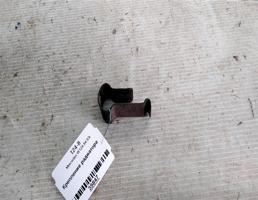 Крепление радиатора для Mercedes-Benz E-класс W124/S124/C124/A124 (1984—1997)  запчасти бу