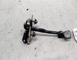 Ограничитель двери передней для Renault Logan II (2012—2018)  запчасти бу