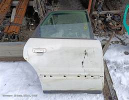 Дверь задняя правая для Audi 100 C4 91-94г  запчасти бу