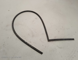 Резинка рамки стекла для Land Rover Defender I рестайлинг (2007—2016)  запчасти бу