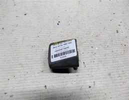 Заглушка ручки наружней задней правой для Mercedes-Benz E-класс W124/S124/C124/A124 (1984—1997)  запчасти бу