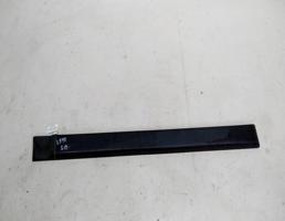 Молдинг двери передней левой для Volvo 340 II (1985—1992)  запчасти бу