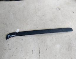 Молдинг стекла лобового правый для Ford Mondeo II (1994—2001)  запчасти бу