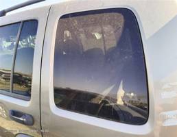 Стекло кузовное глухое левое для Jeep Cherokee III (2001—2004)  запчасти бу