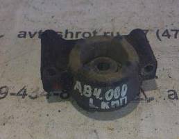 Опора КПП левая (подушка) для Audi 80 B4 (1991—1996)  запчасти бу