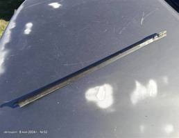 Молдинг стекла двери передней левой для Peugeot 307 3C (2001—2005)  запчасти бу