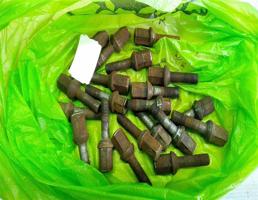 Болт колесный км-т для Mercedes-Benz S-класс W140 (1991—1998)  запчасти бу