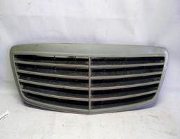 Решетка радиатора для Mercedes-Benz S-класс W220 (1998—2005)  запчасти бу