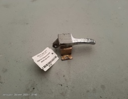 Крючок двери задней левой для Audi 90 B2 (1984—1987)  запчасти бу