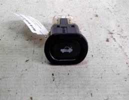 Кнопка открывания багажника эл для SAAB 9000 I рестайлинг (1991—1998)  запчасти бу