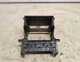 Рамка магнитолы для Audi A4 B6 (2000—2006)  запчасти бу