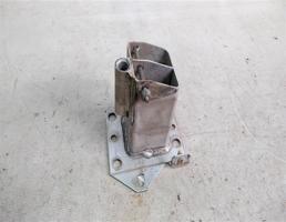 Кронштейн усилителя бампера переднего правый для Peugeot 308 I рестайлинг (2011—2015)  запчасти бу