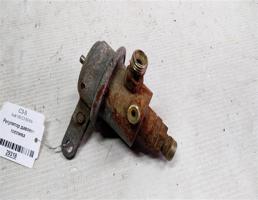 Регулятор давления топлива для Audi 100 C3 (1982—1988)  запчасти бу