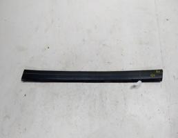 Молдинг двери нижний передней правой для Mercedes-Benz E-класс W124/S124/C124/A124 (1984—1997)  запчасти бу