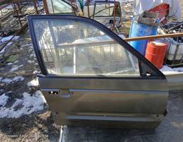 Дверь передняя правая для VOLKSWAGEN Passat B3 (1988—1993)  запчасти бу