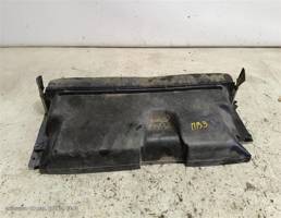 Диффузор радиатора передний для VOLKSWAGEN Passat B3 (1988—1993)  запчасти бу