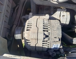 Генератор для VOLKSWAGEN Polo III (1994—2002)  запчасти бу