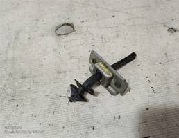 Ограничитель двери задней для Mazda Millenia I рестайлинг (2000—2003)  запчасти бу