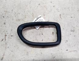 Рамка крючка двери задней правой для Nissan Almera G15 (2012—2018)  запчасти бу