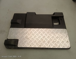 Обшивка двери км-т (карты) для Land Rover Defender I (1983—2007)  запчасти бу