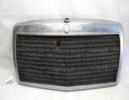 Решетка радиатора для Mercedes-Benz 190 (W201) W201 (1982—1993)  запчасти бу
