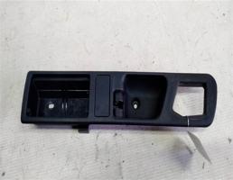 Крючок двери задней левой для BMW 5 серия E34 (1988—1996)  запчасти бу