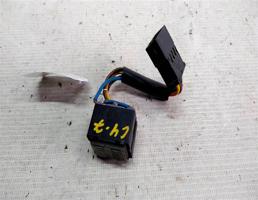 Кнопка люка для Audi 100 C4 (1990—1994)  запчасти бу