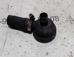 Клапан рециркуляции картерных газов для VOLKSWAGEN Passat B5 (1996—2001)  запчасти бу