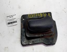 Крючок двери передней правой для Opel Vectra B (1995—2000)  запчасти бу