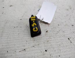 Форсунка омывателя стекла лобового для Audi 100 C3 (1982—1988)  запчасти бу