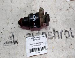 Форсунка инжекторная эл для Audi A6 C4 (1994—1997)  запчасти бу